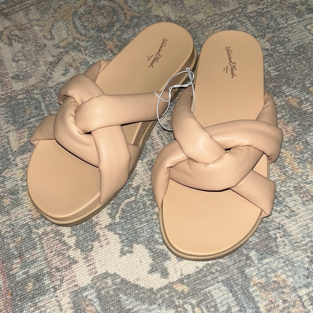 Tan Crisscross Sandals Size 6